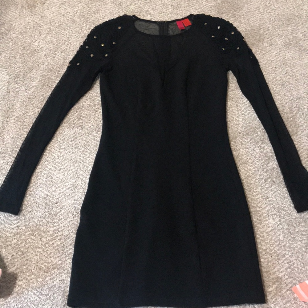 Black body con dress with sheer sleeves 🖤